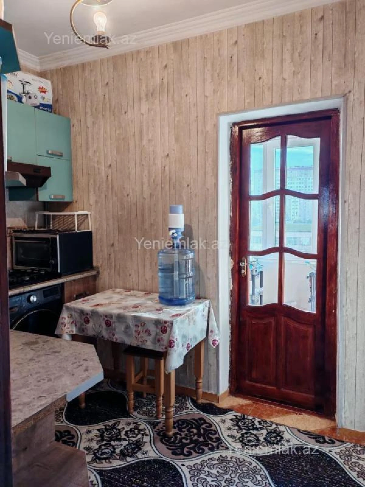 Satılır 2 otaqlı köhnə tikili 55 m²