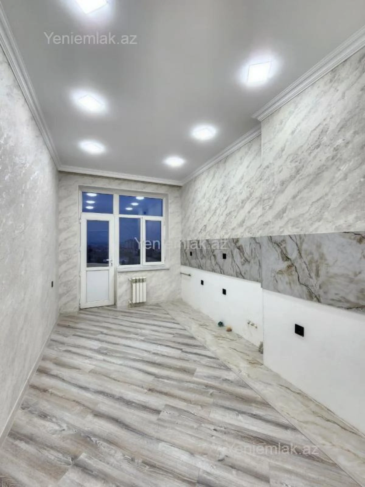 Satılır 2 otaqlı yeni tikili 72 m²