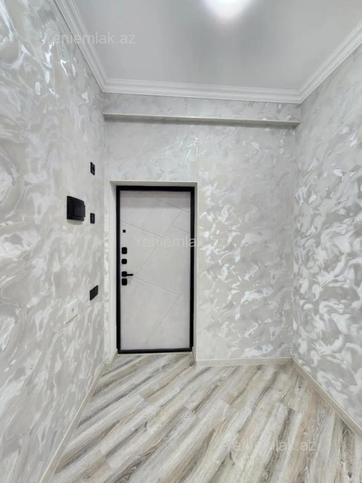 Satılır 2 otaqlı yeni tikili 72 m²