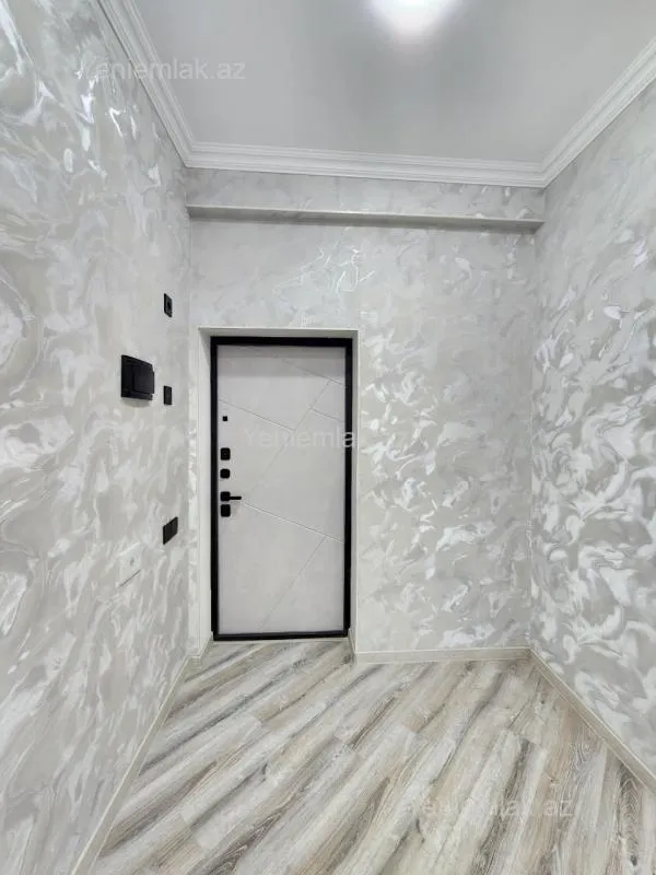 Satılır 2 otaqlı yeni tikili 72 m²