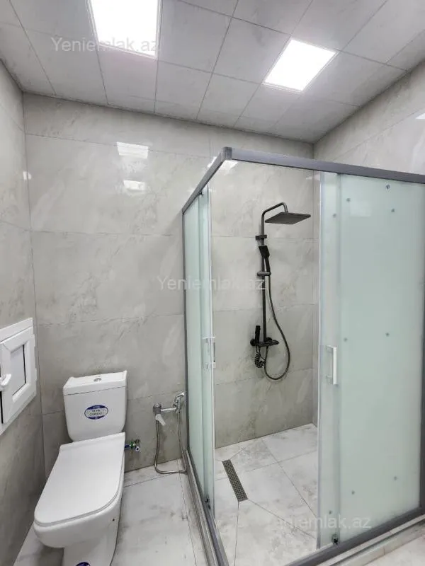 Satılır 2 otaqlı yeni tikili 72 m²