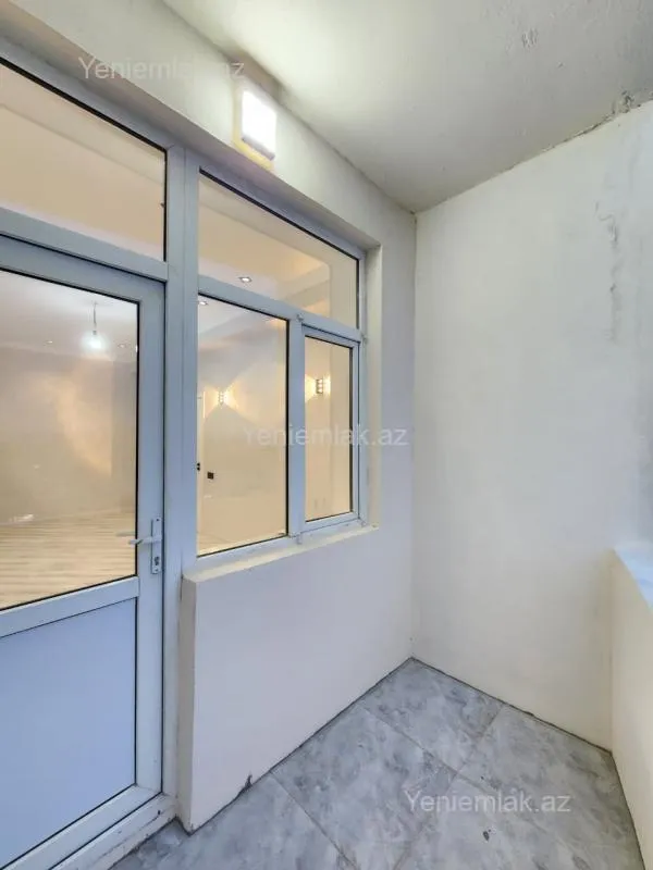 Satılır 2 otaqlı yeni tikili 72 m²