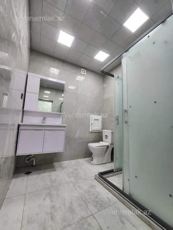 Satılır 2 otaqlı yeni tikili 72 m²