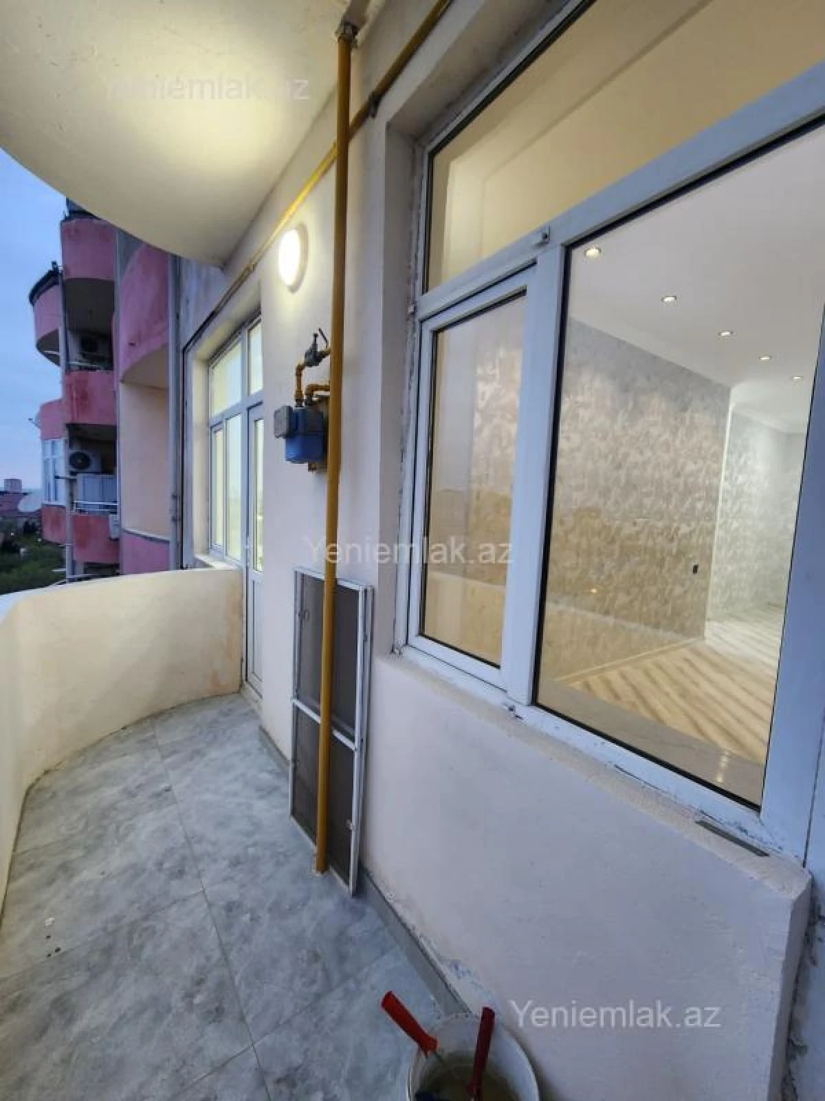 Satılır 2 otaqlı yeni tikili 72 m²
