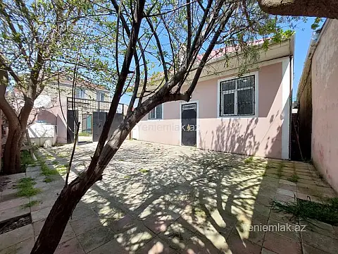Satılır 3 otaqlı həyət evi 100 m²