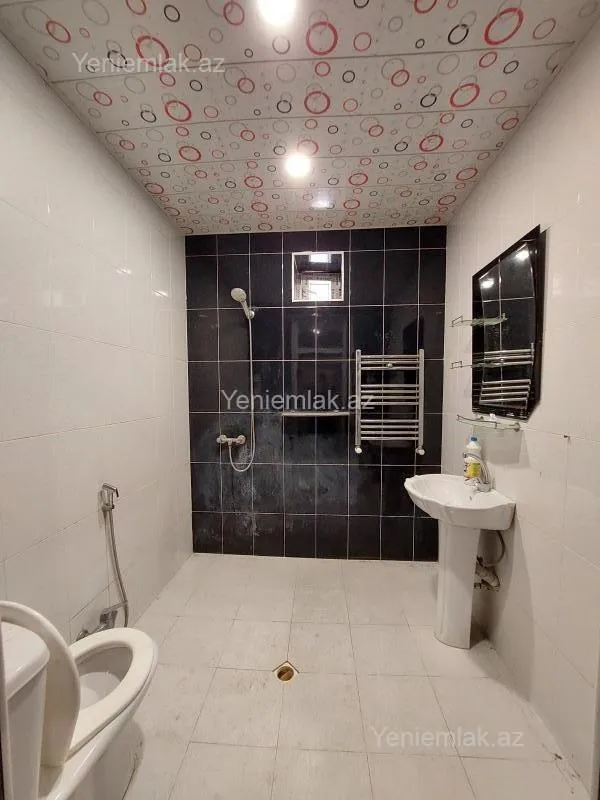 Satılır 3 otaqlı həyət evi 100 m²