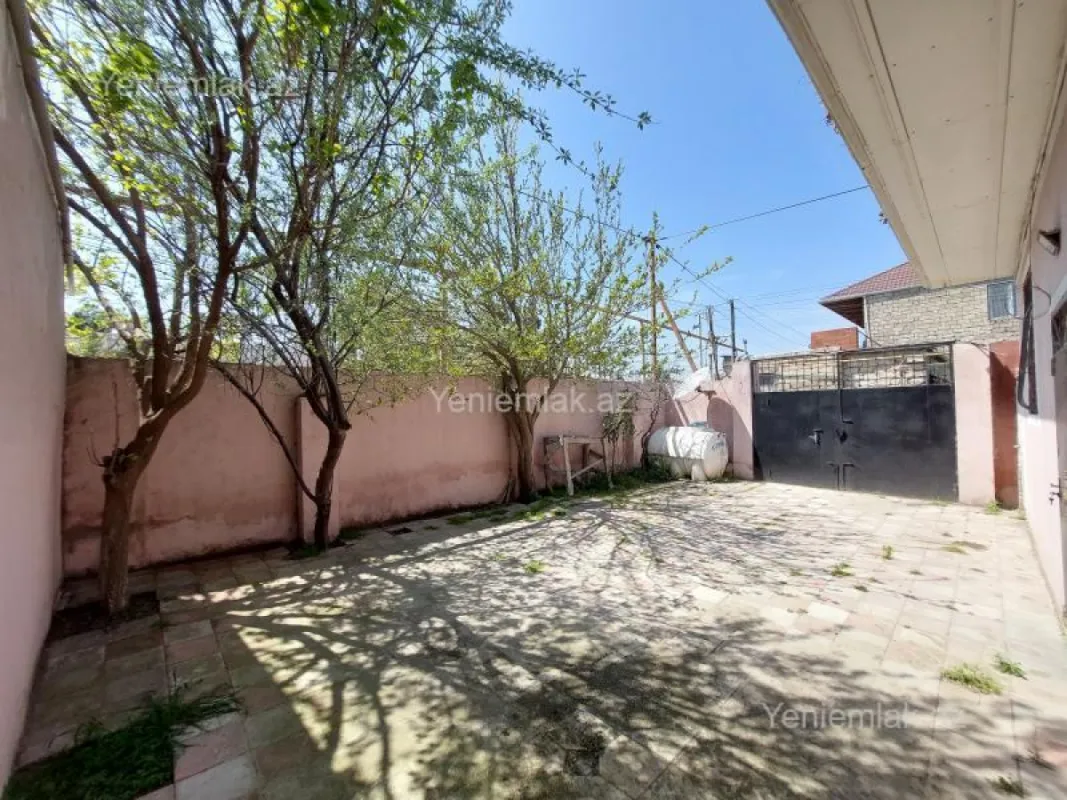 Satılır 3 otaqlı həyət evi 100 m²