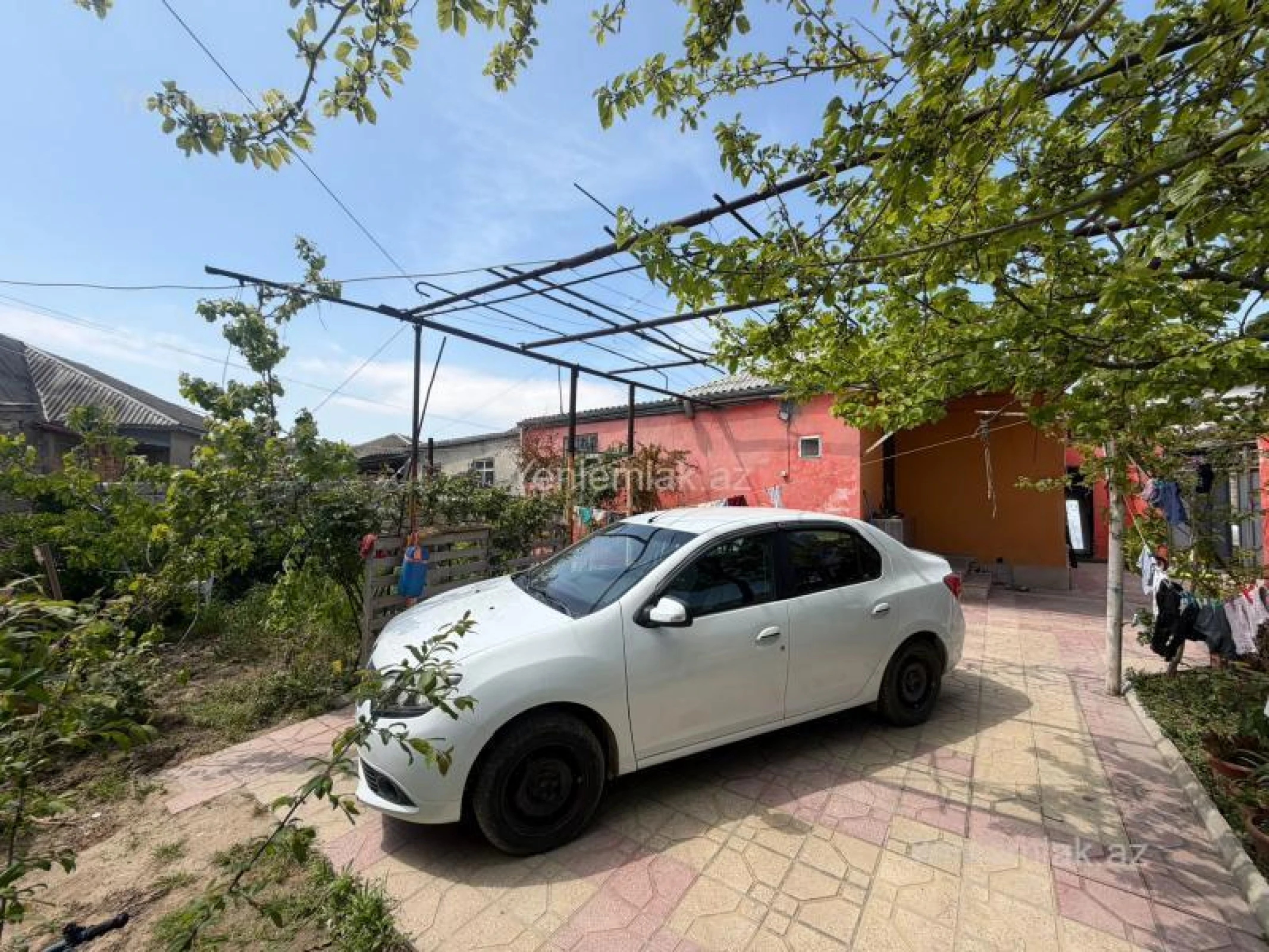 Satılır 4 otaqlı həyət evi 110 m²