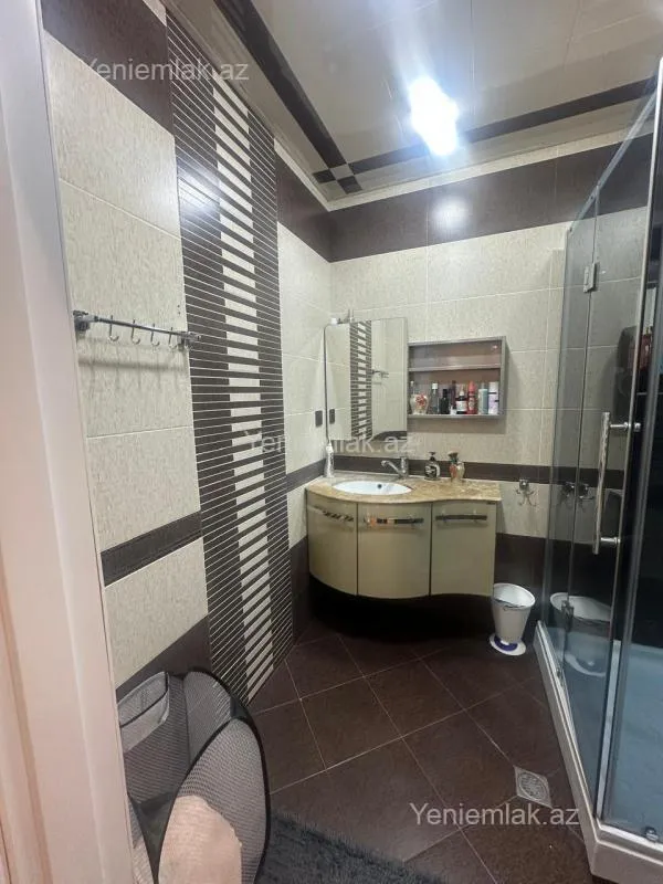 Satılır 2 otaqlı yeni tikili 103 m²