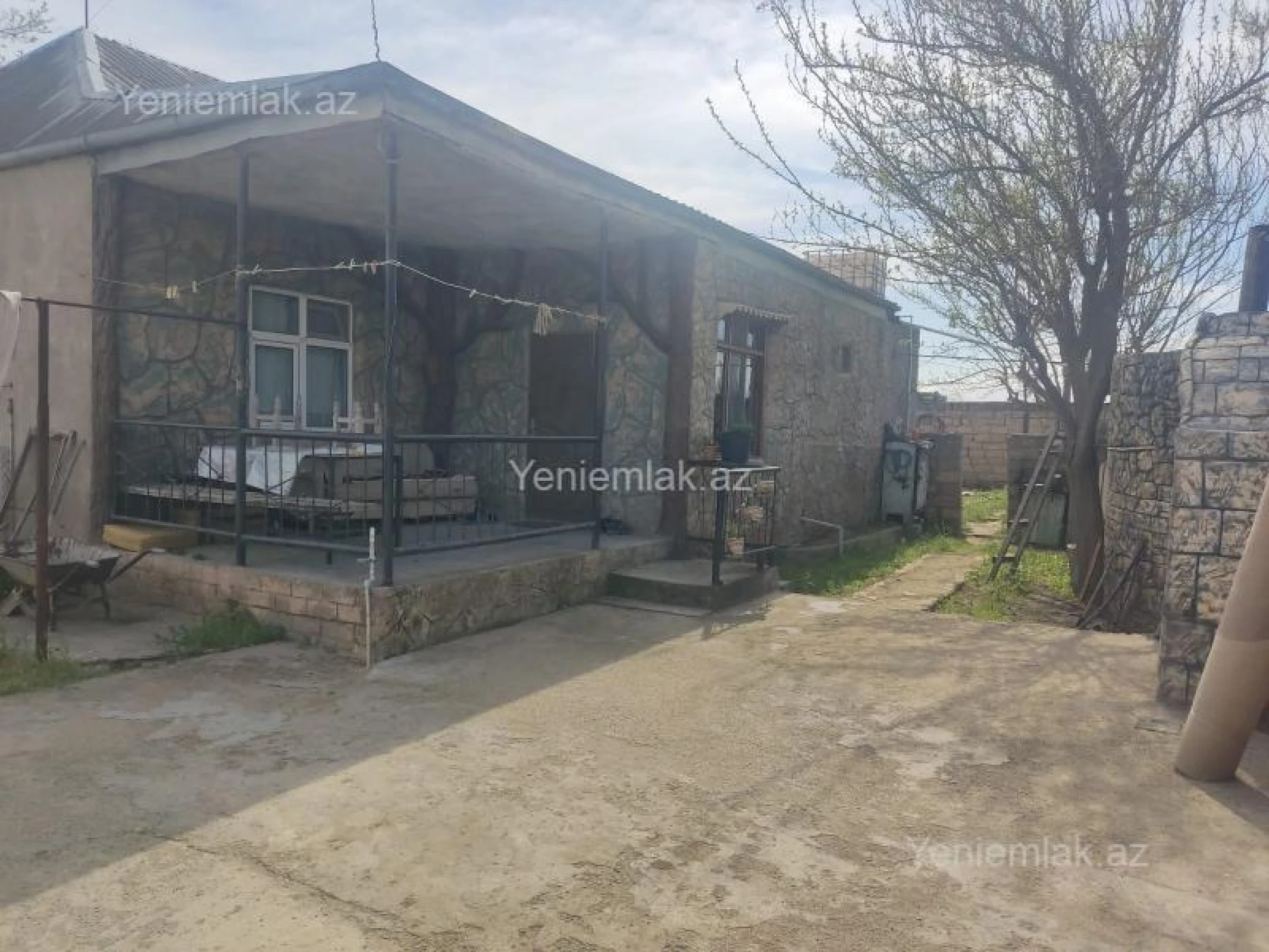 Satılır 3 otaqlı həyət evi 100 m²