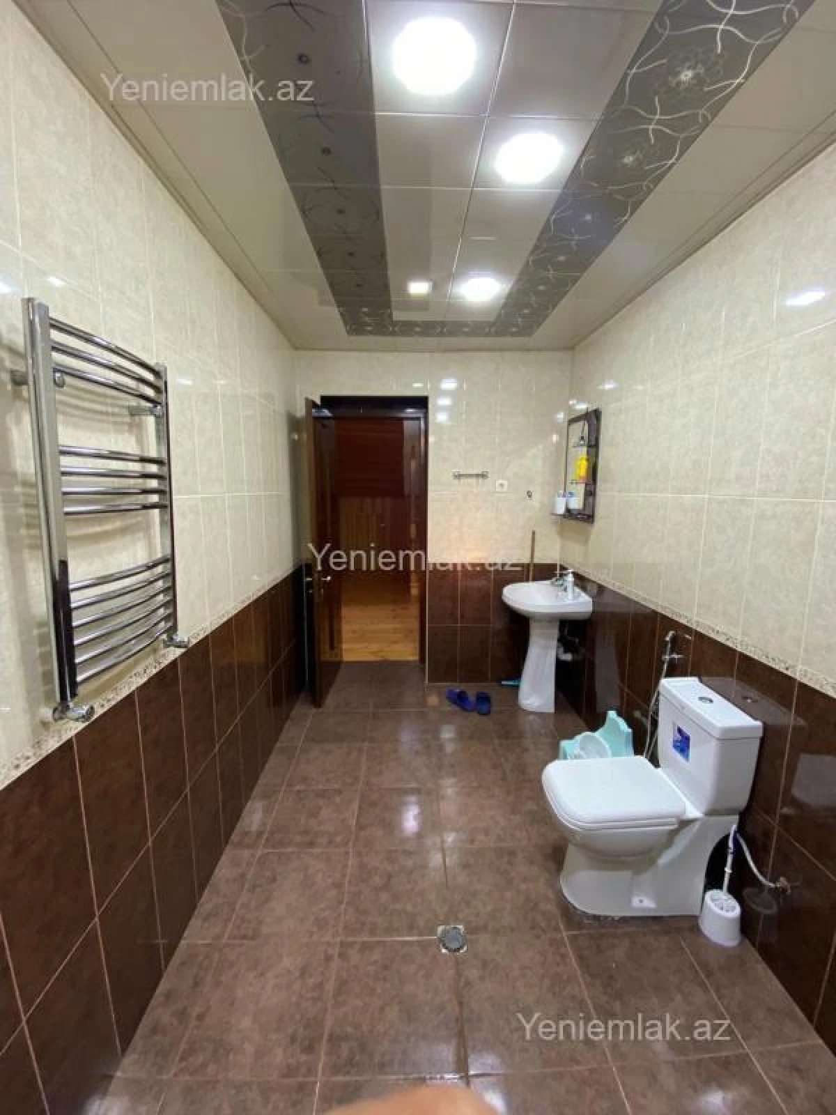 Satılır 7 otaqlı həyət evi 315 m²