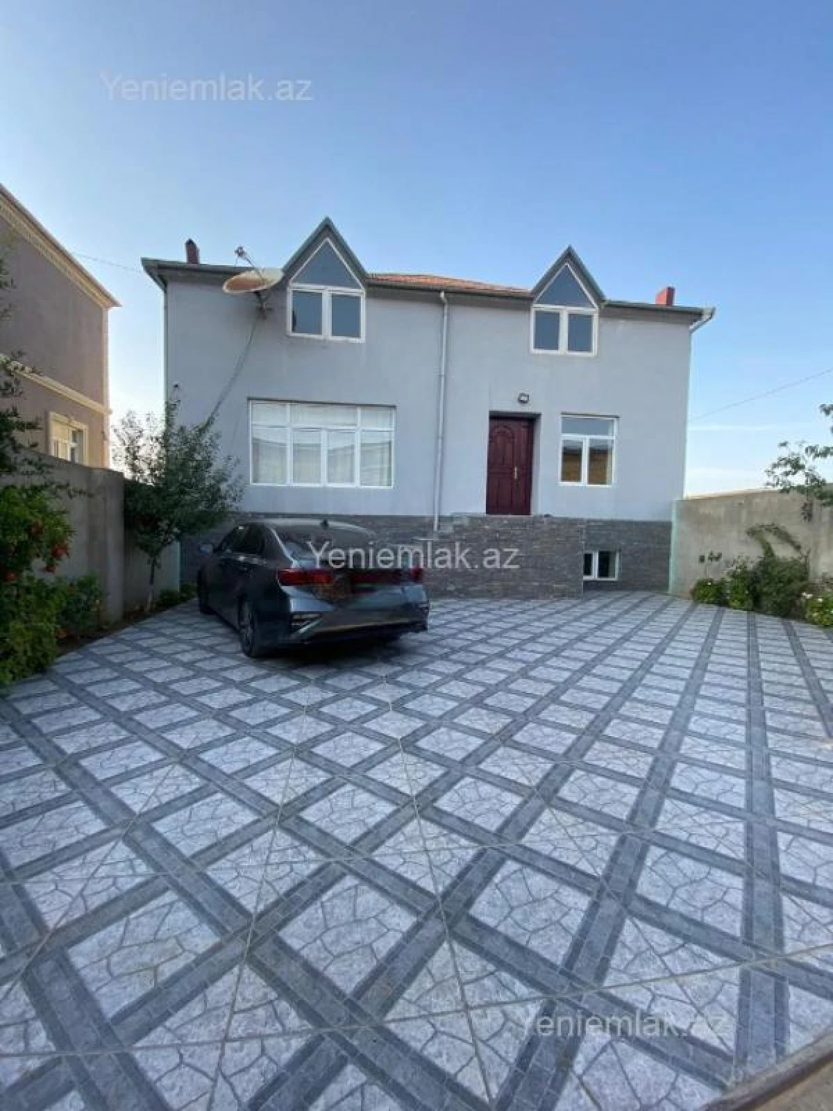 Satılır 7 otaqlı həyət evi 315 m²