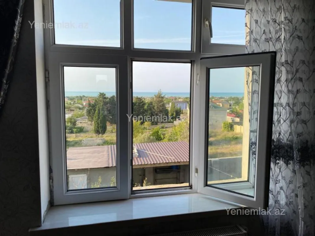 Satılır 7 otaqlı həyət evi 315 m²