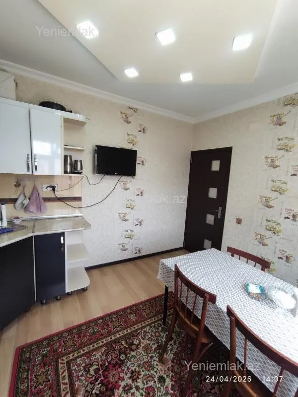 Satılır 4 otaqlı həyət evi 140 m²