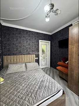Satılır 2 otaqlı köhnə tikili 60 m²
