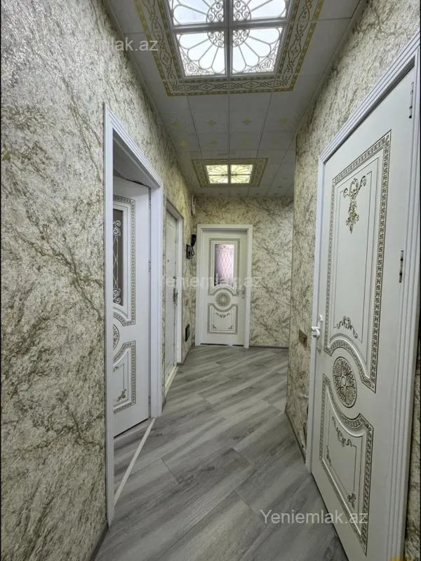 Satılır 2 otaqlı köhnə tikili 60 m²