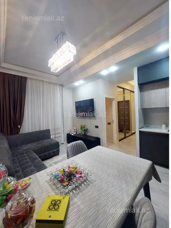 Satılır 2 otaqlı yeni tikili 60 m²