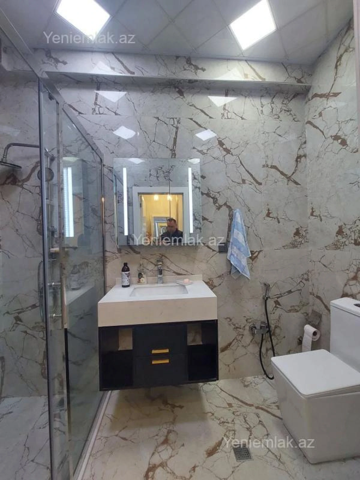 Satılır 2 otaqlı yeni tikili 60 m²