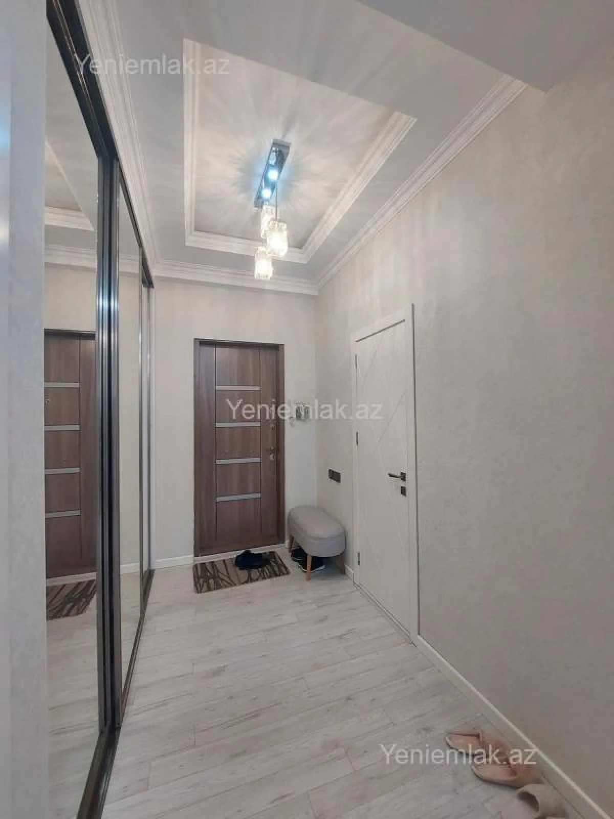 Satılır 2 otaqlı yeni tikili 60 m²