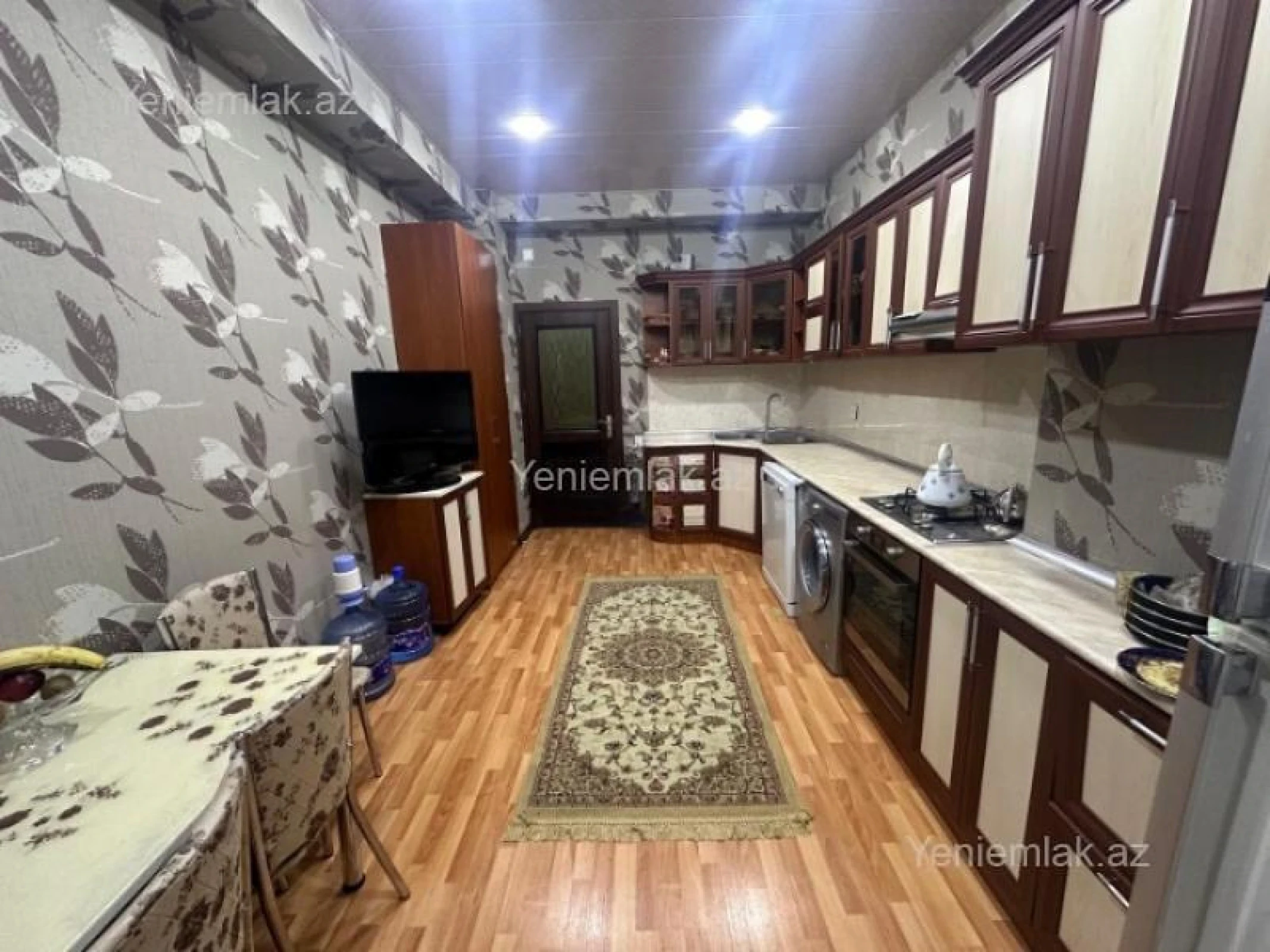 Satılır 2 otaqlı yeni tikili 100 m²