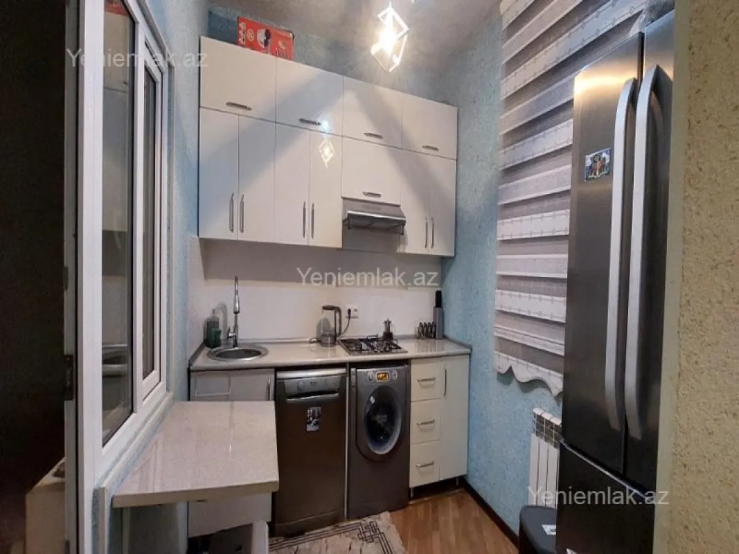 Satılır 4 otaqlı yeni tikili 110 m²