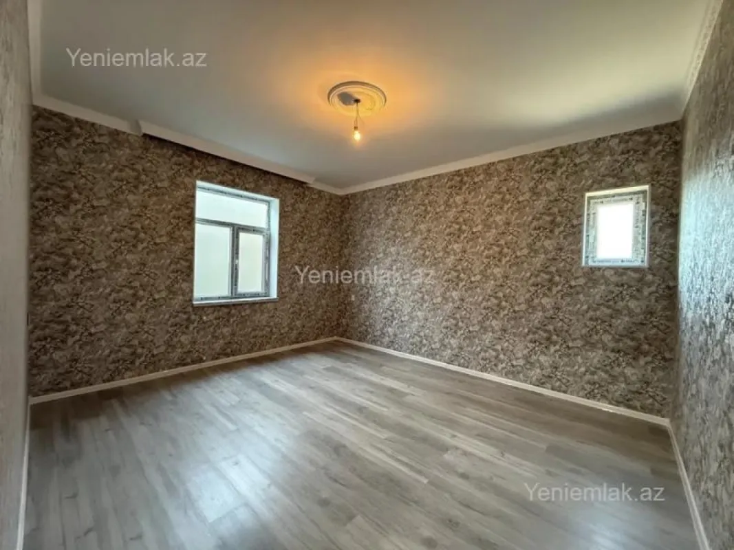 Satılır 4 otaqlı həyət evi 105 m²