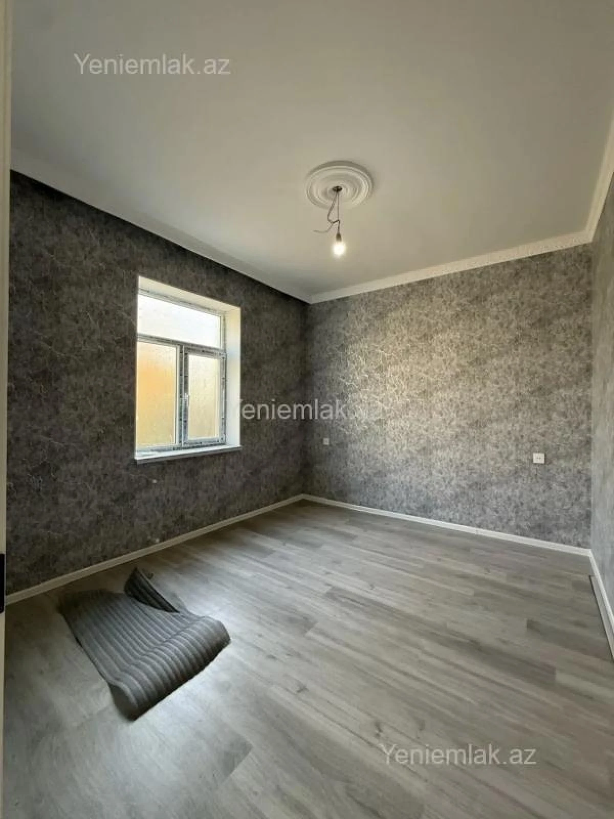 Satılır 4 otaqlı həyət evi 105 m²