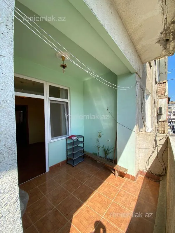 Satılır 4 otaqlı köhnə tikili 101 m²