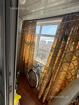 Satılır 3 otaqlı köhnə tikili 75 m²