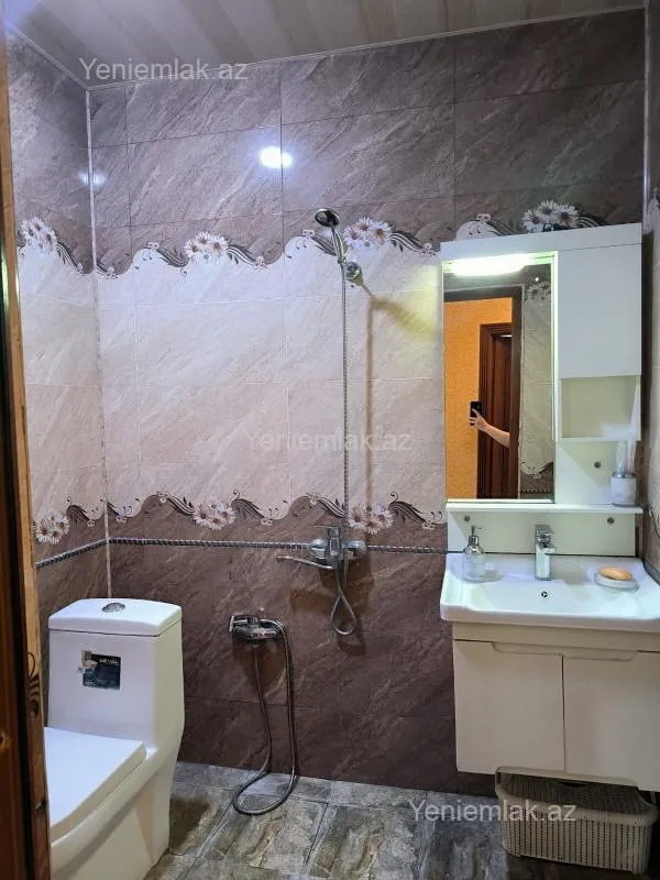 Satılır 2 otaqlı yeni tikili 62 m²