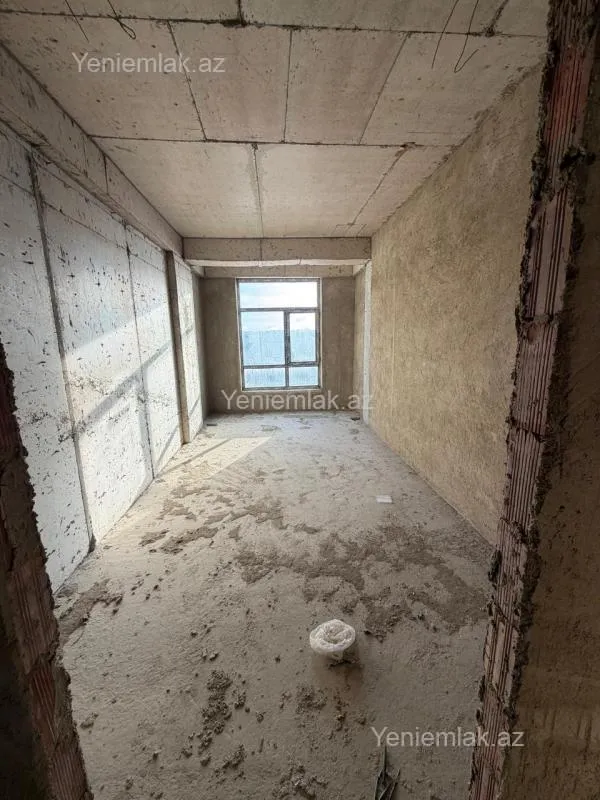 Satılır 4 otaqlı yeni tikili 200 m²