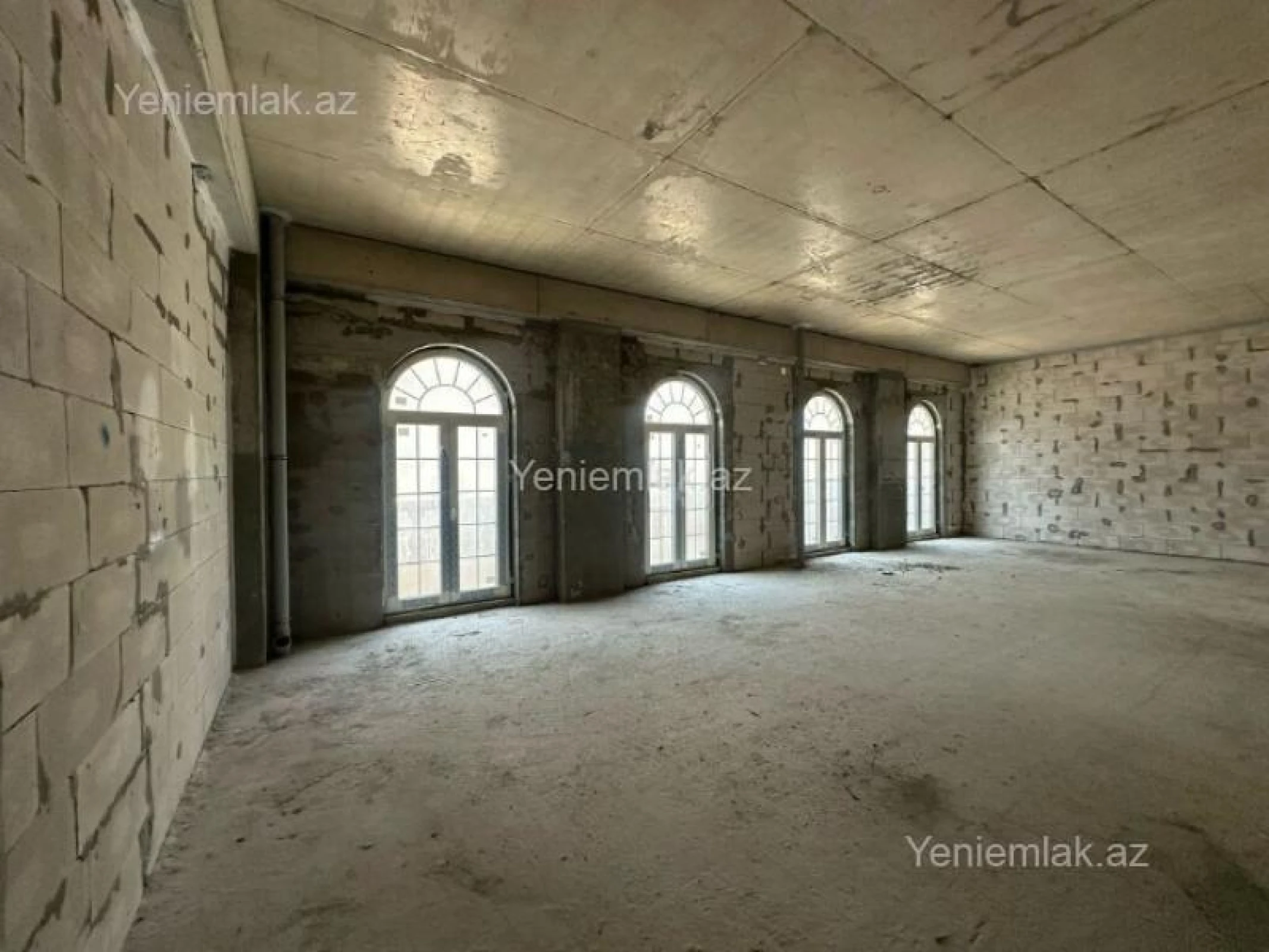 Satılır 3 otaqlı yeni tikili 120 m²
