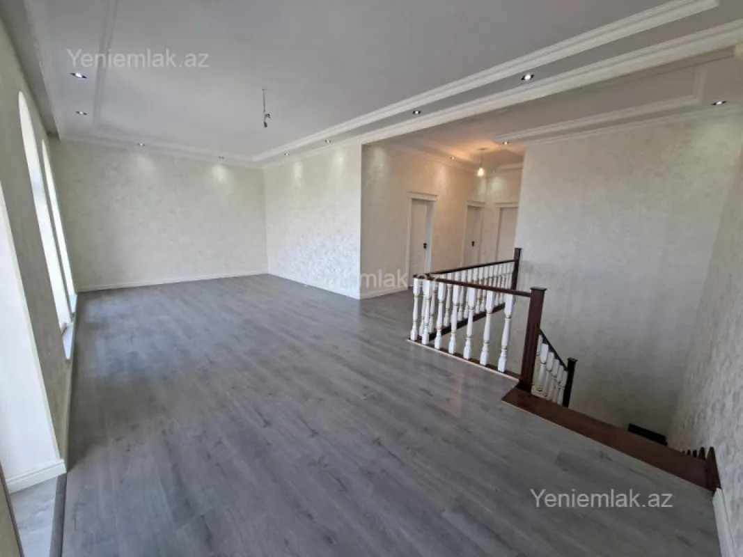 Satılır 6 otaqlı həyət evi 260 m²