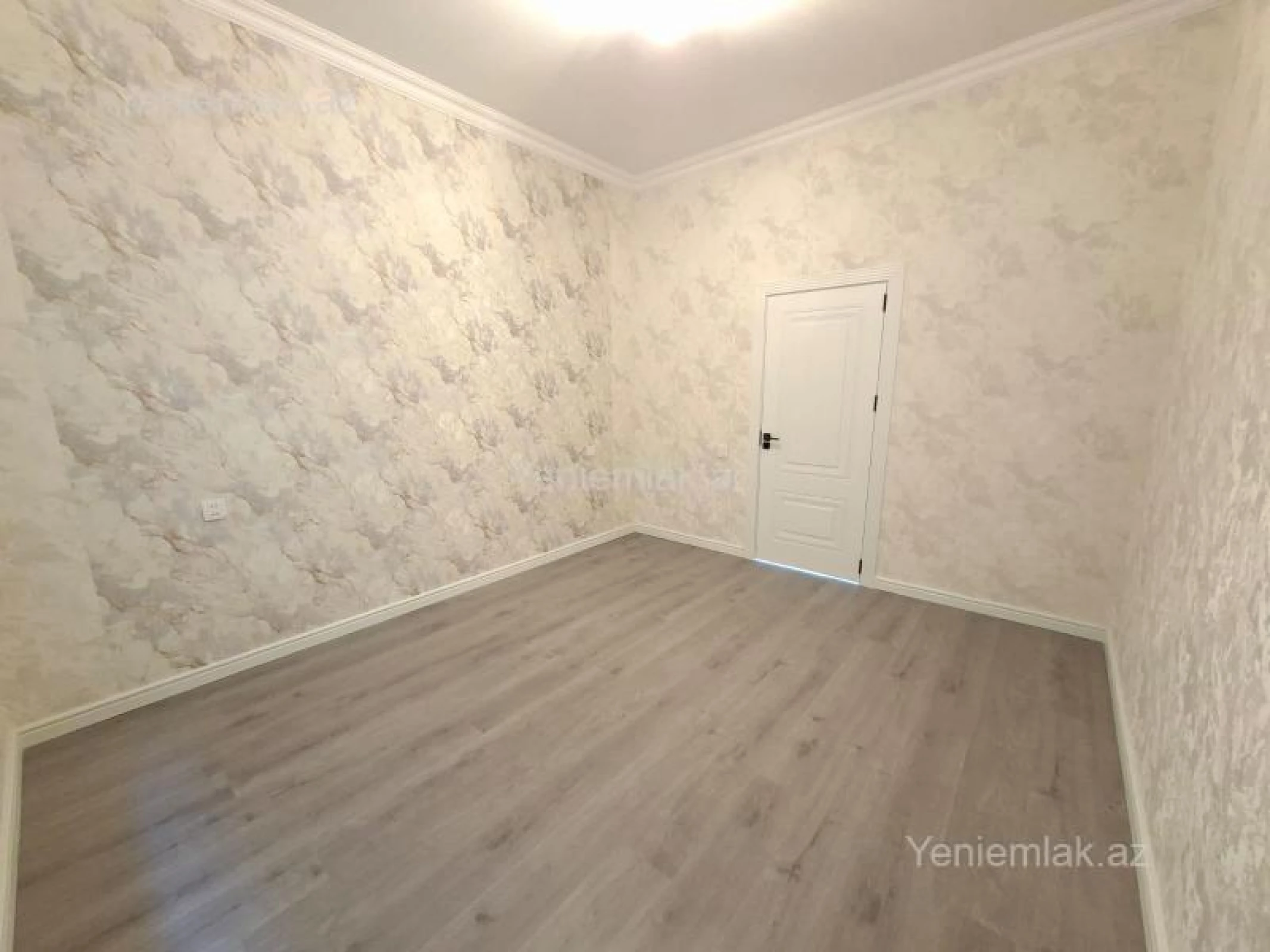 Satılır 6 otaqlı həyət evi 260 m²