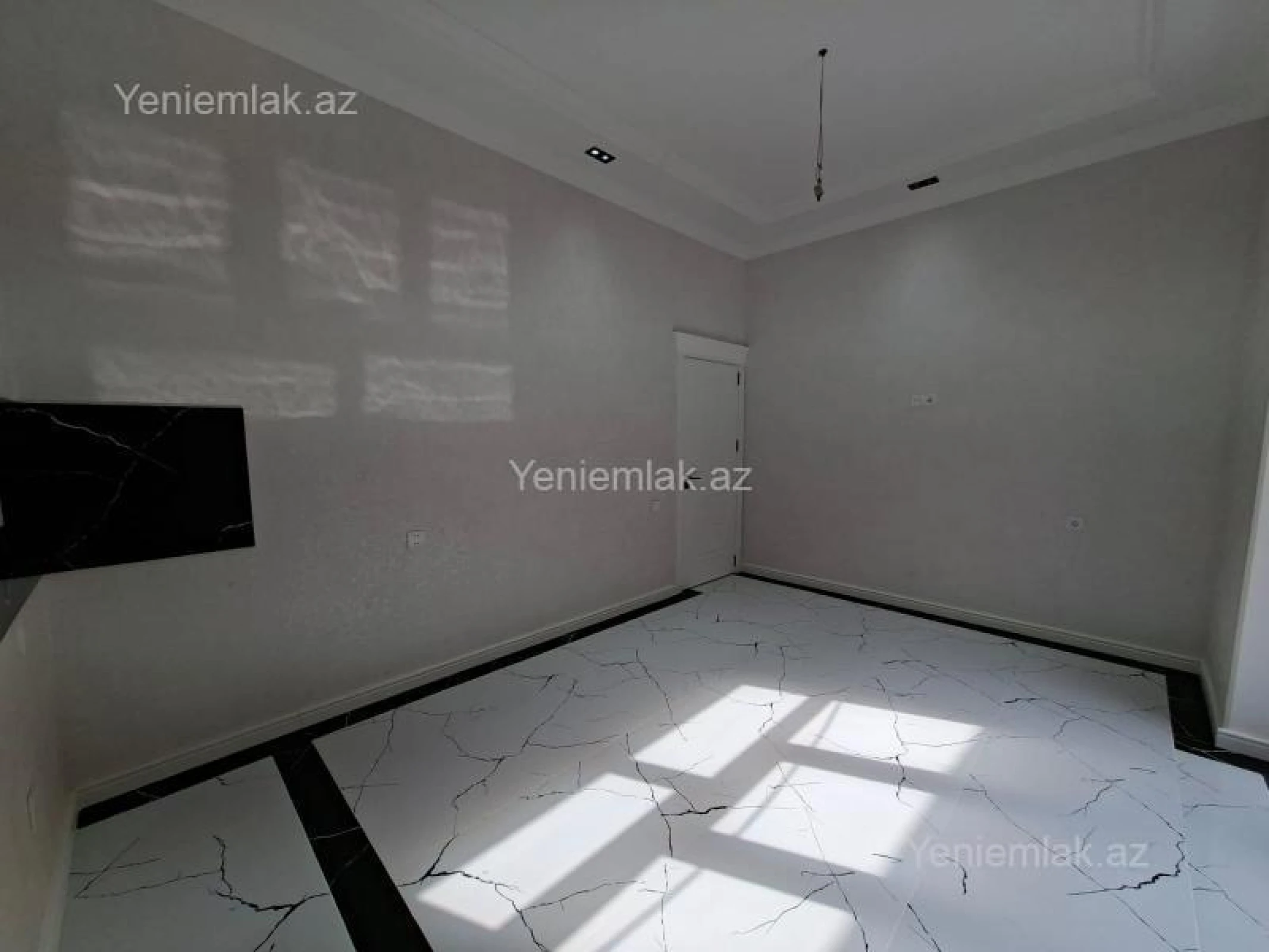 Satılır 6 otaqlı həyət evi 260 m²