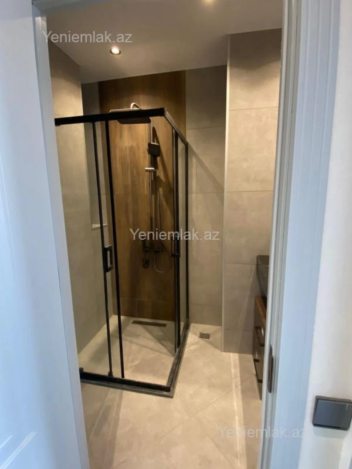 Satılır 3 otaqlı yeni tikili 100 m²
