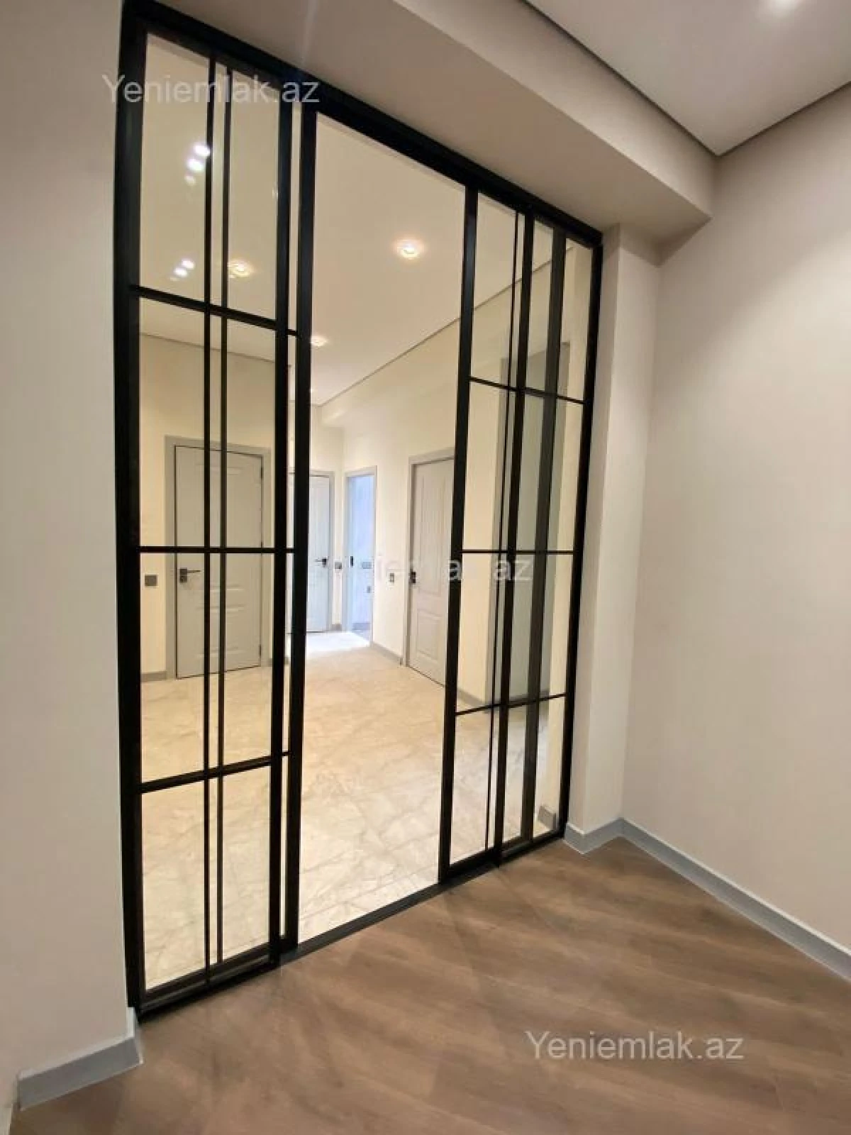 Satılır 3 otaqlı yeni tikili 100 m²