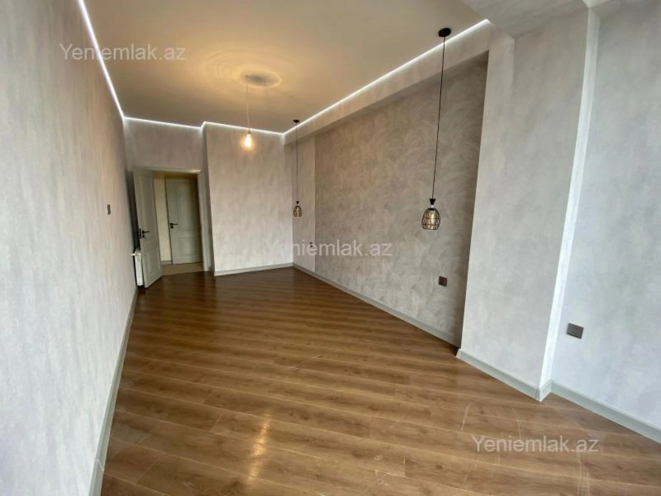 Satılır 3 otaqlı yeni tikili 100 m²