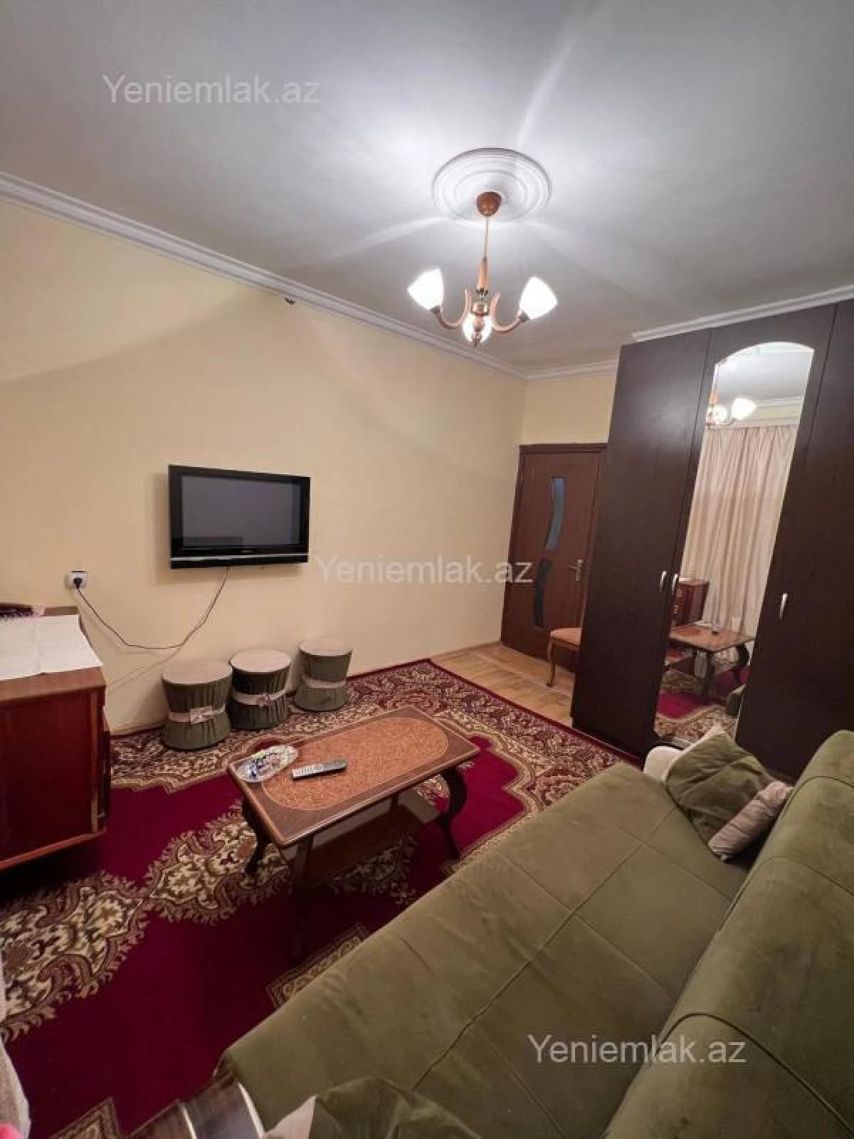 Satılır 2 otaqlı köhnə tikili 40 m²