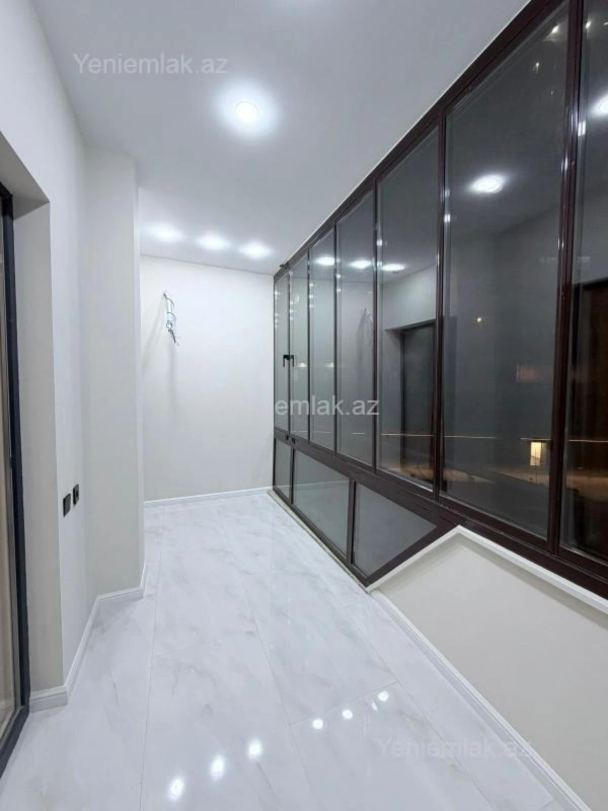 Satılır 3 otaqlı yeni tikili 114 m²