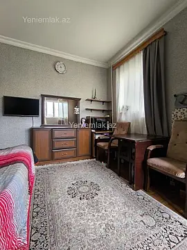 Satılır 1 otaqlı köhnə tikili 42.2 m²