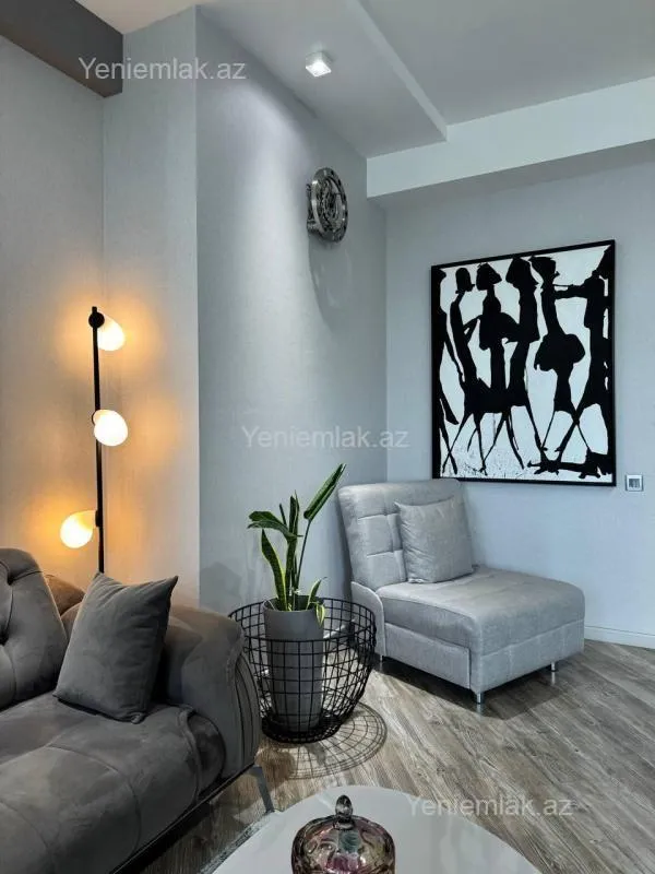 Satılır 2 otaqlı yeni tikili 80 m²