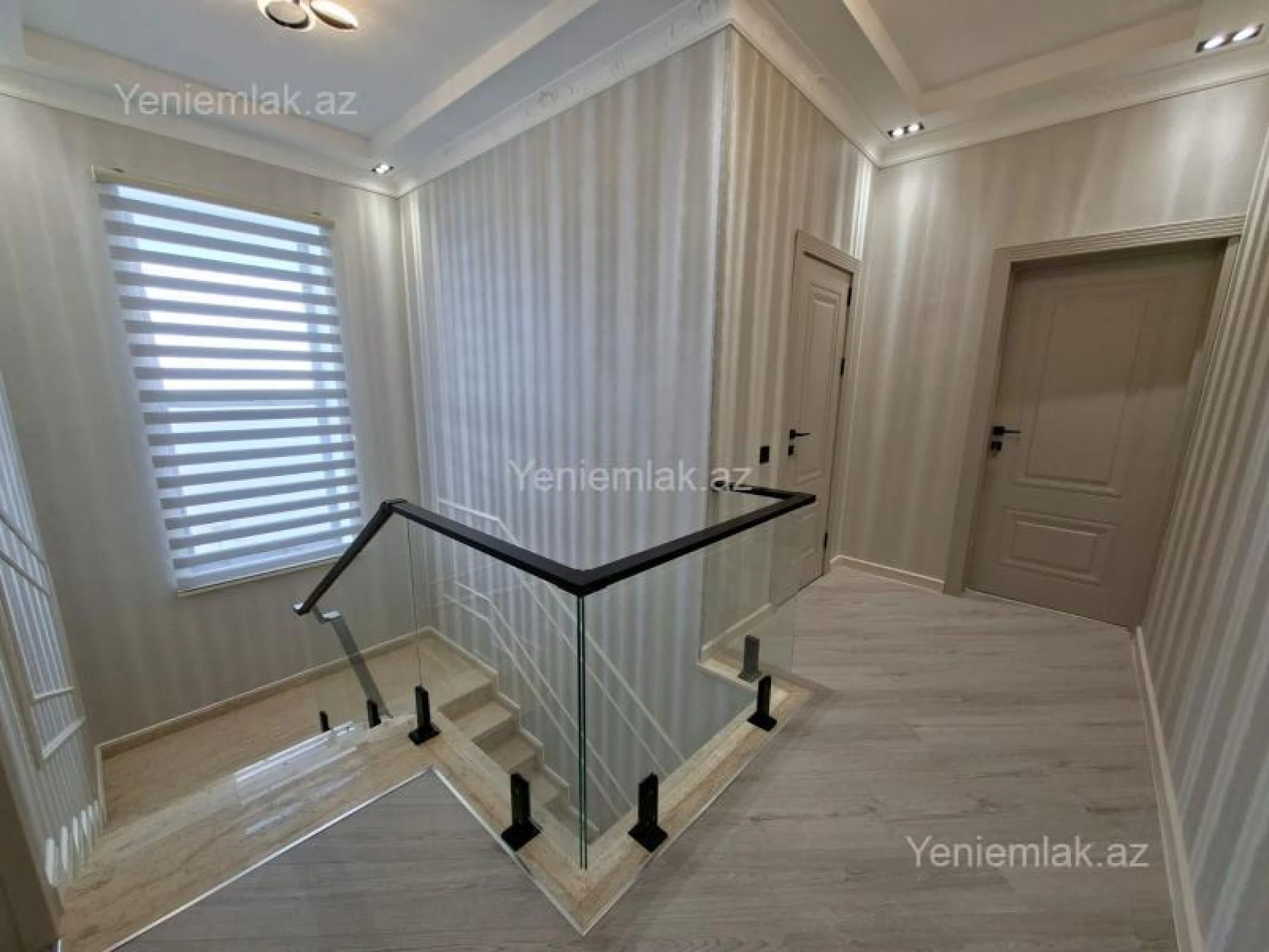 Satılır 5 otaqlı həyət evi 260 m²