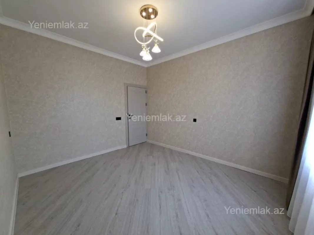 Satılır 5 otaqlı həyət evi 260 m²