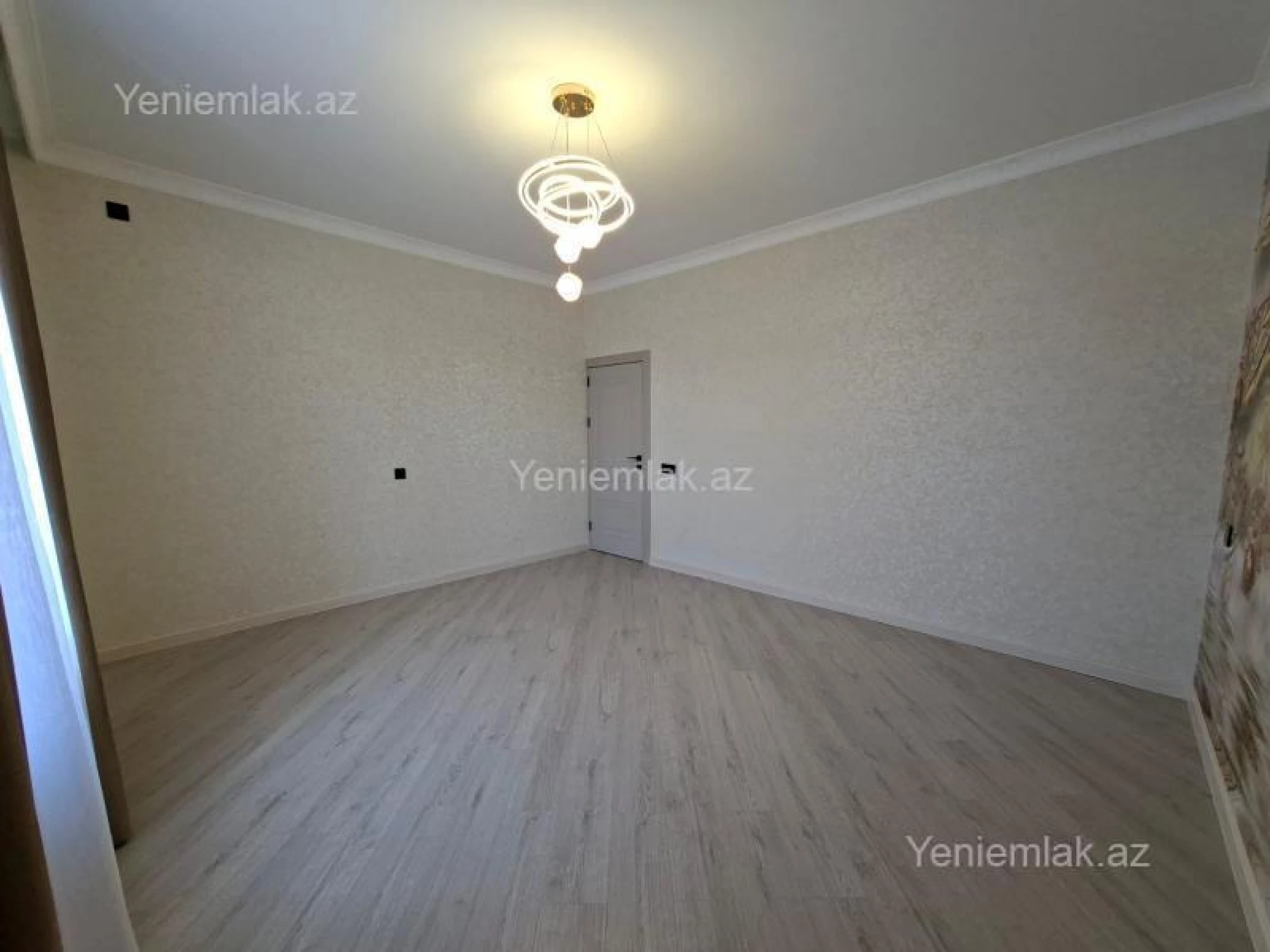 Satılır 5 otaqlı həyət evi 260 m²