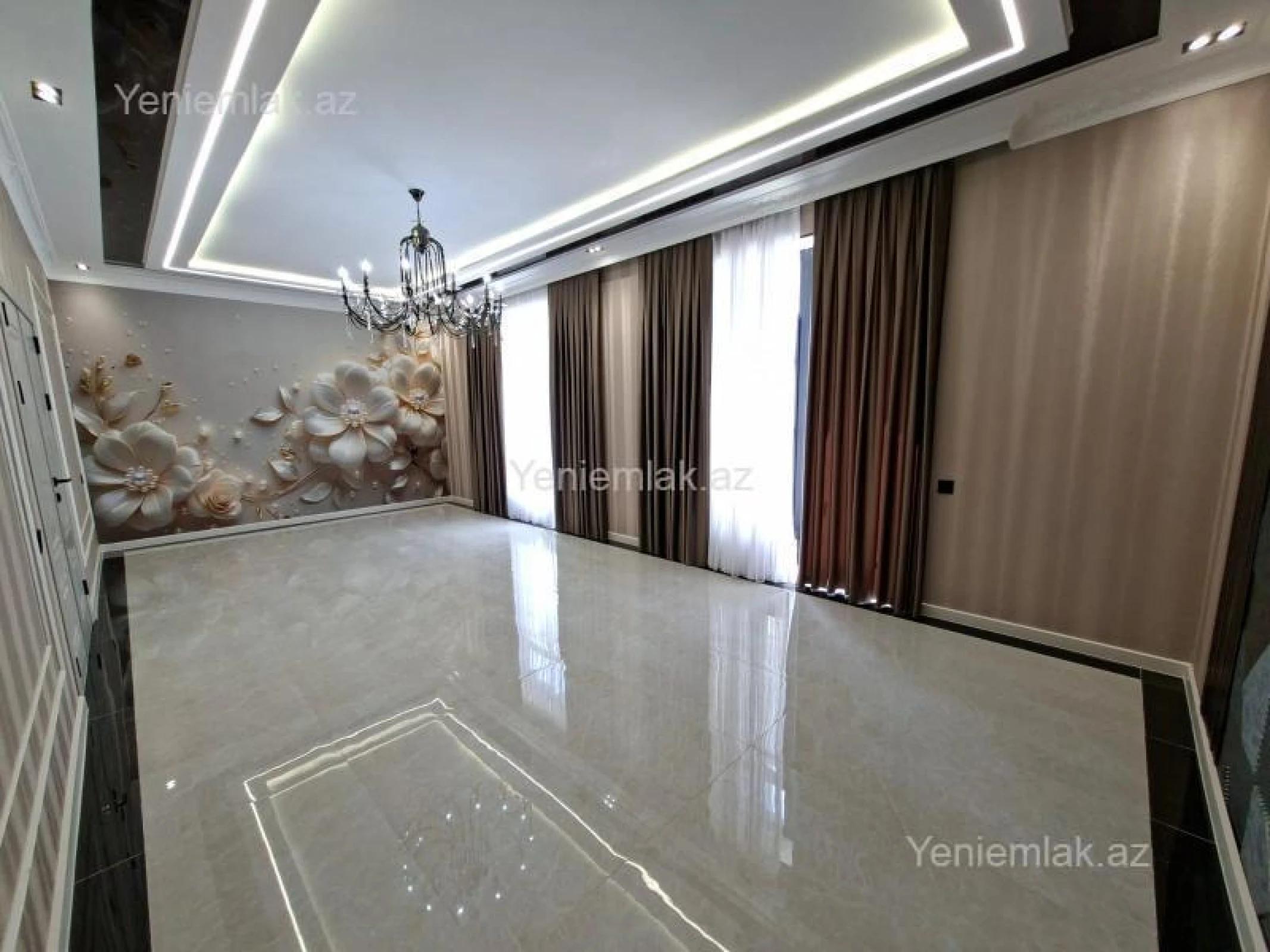 Satılır 5 otaqlı həyət evi 260 m²