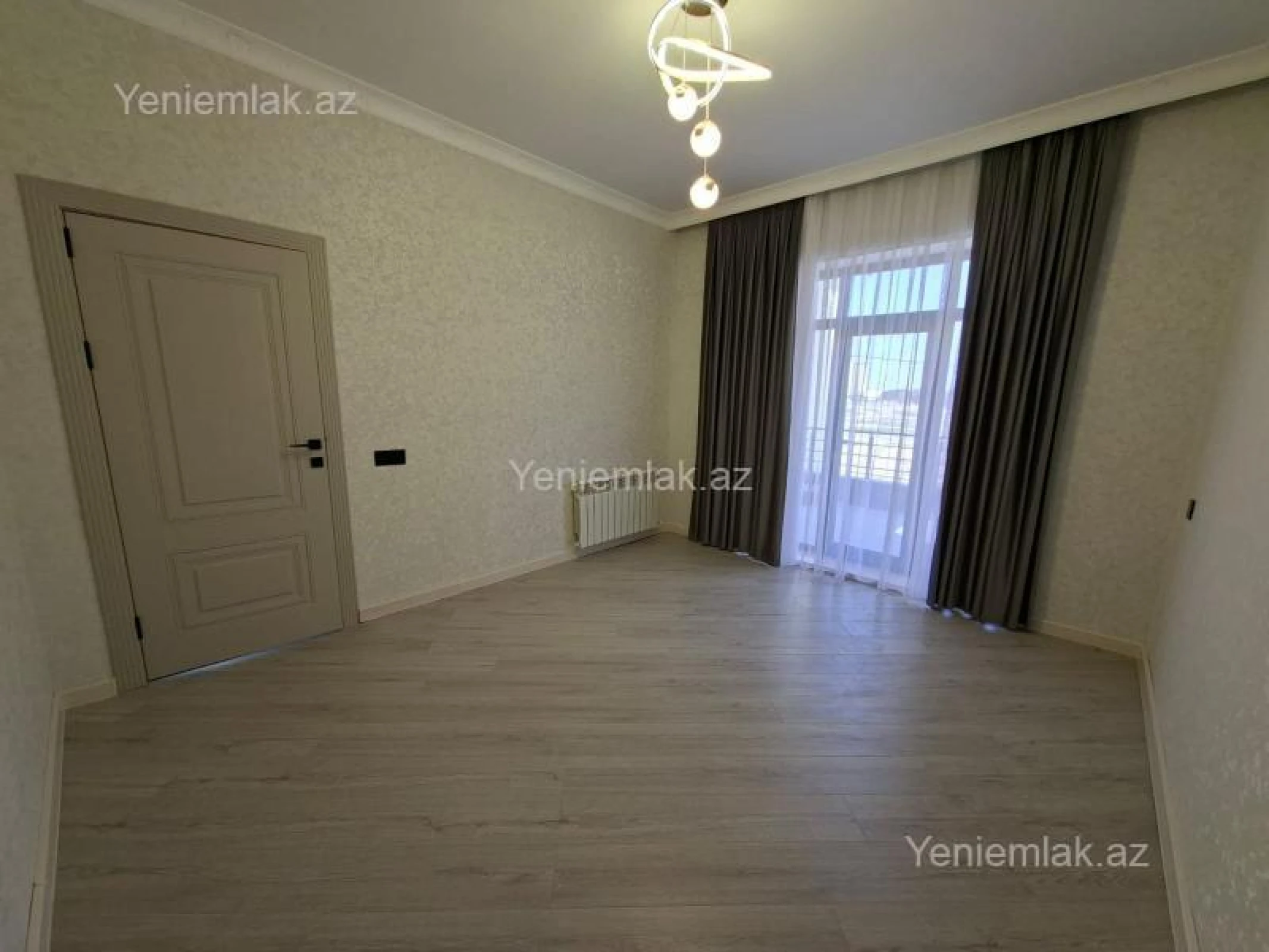 Satılır 5 otaqlı həyət evi 260 m²