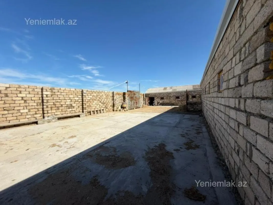 Satılır 4 otaqlı həyət evi 110 m²