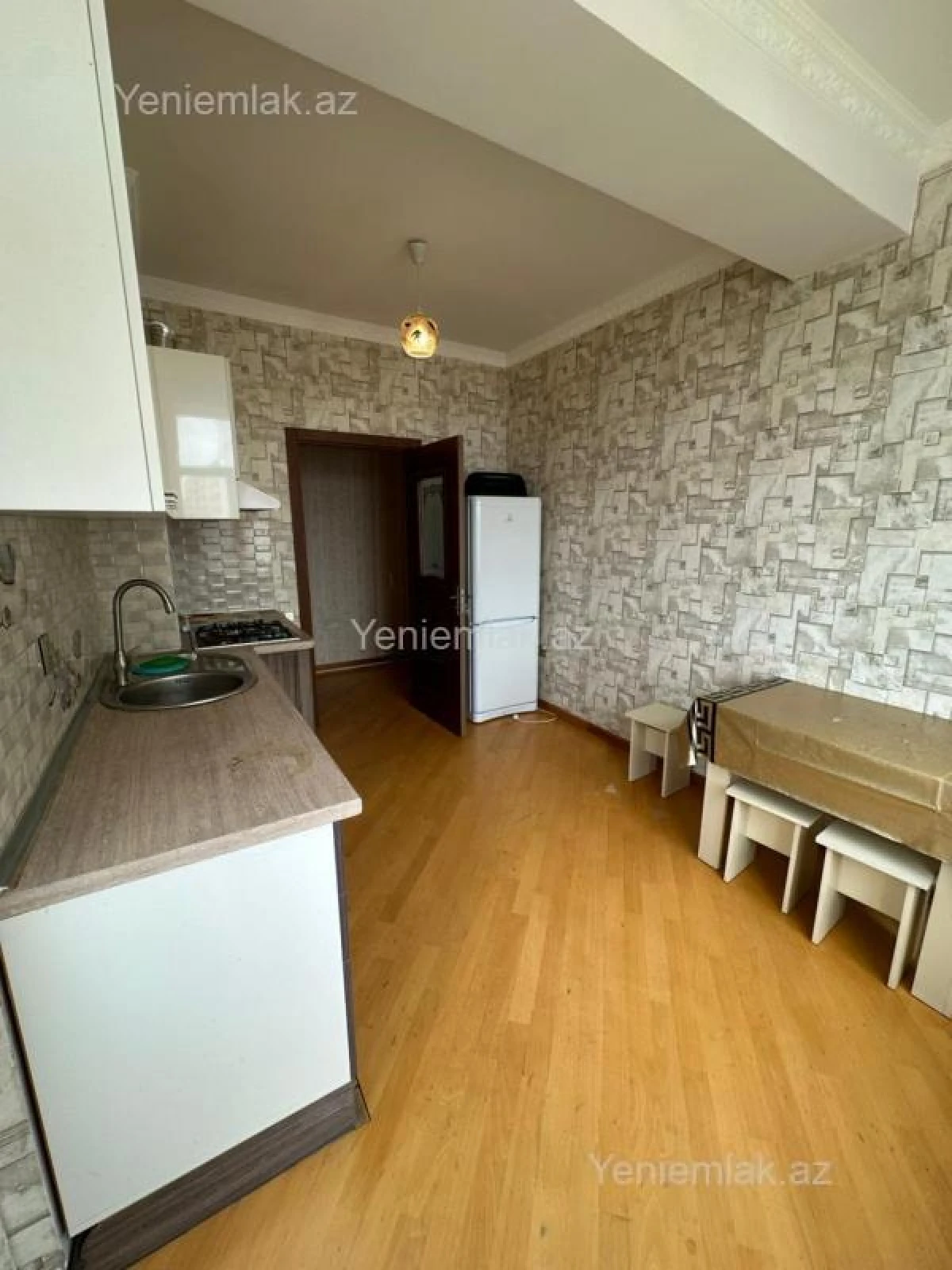 Satılır 2 otaqlı yeni tikili 87 m²