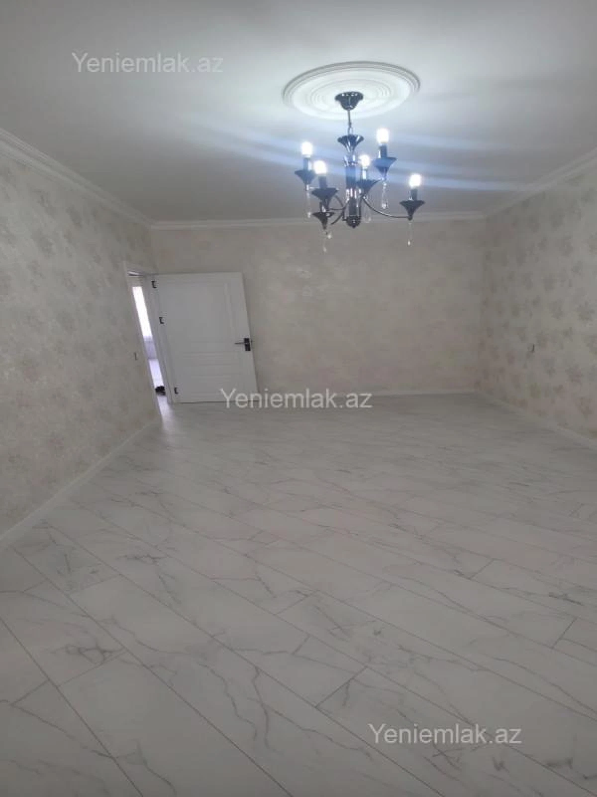 Satılır 2 otaqlı köhnə tikili 60 m²